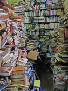 book clutter